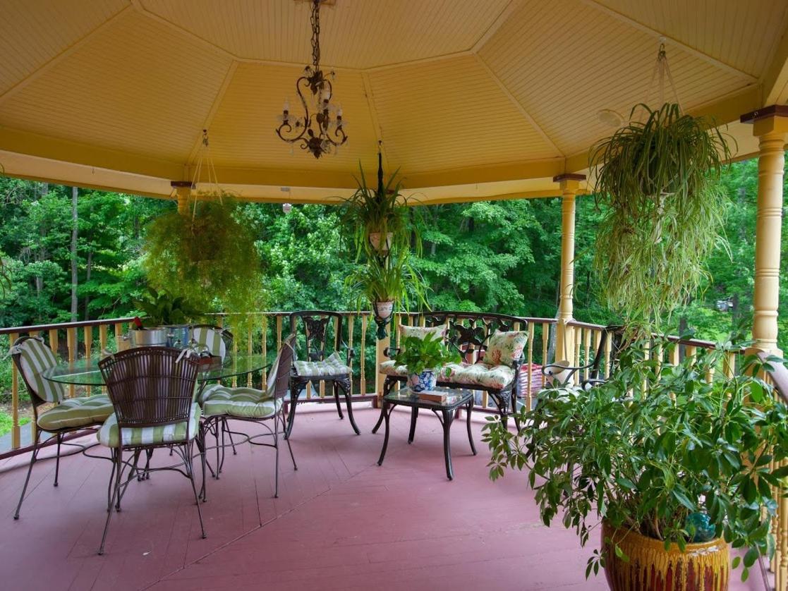 The Fairlawn Bed & Breakfast Hunter